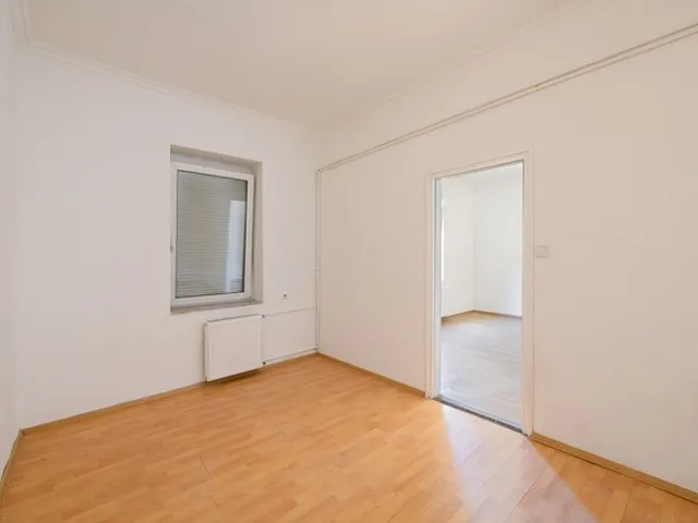 Kiadó ház Budapest XV. kerület, Klapka György utca 130 nm