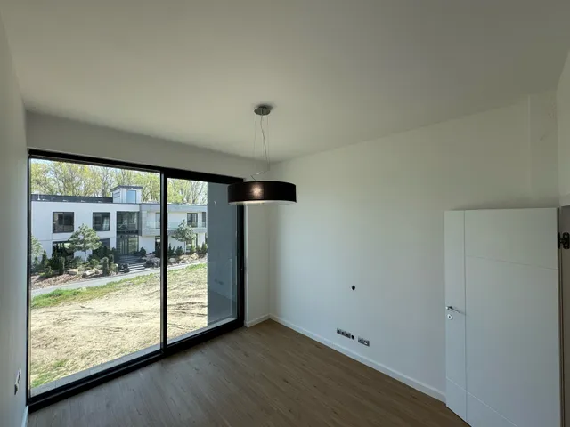 Kiadó lakás Budapest III. kerület, Királyok útja 96 nm