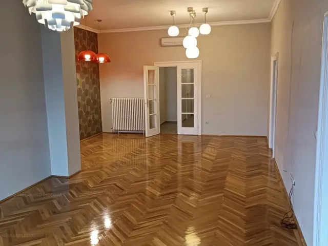 Kiadó lakás Budapest II. kerület, Bimbó út 130 nm