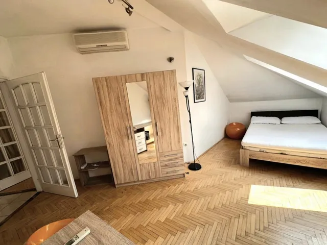 Kiadó lakás Budapest V. kerület 102 nm