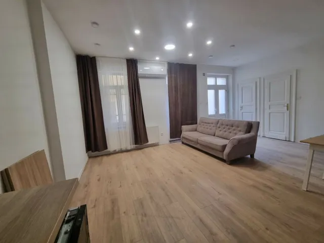 Kiadó lakás Budapest VIII. kerület 94 nm