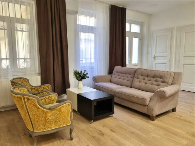 Kiadó lakás Budapest VIII. kerület, Vajda Péter utca 94 nm