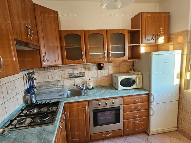 Kiadó lakás Budapest XV. kerület, Kőrakás park 64 nm