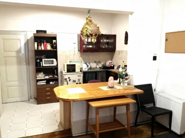 Kiadó lakás Budapest V. kerület, Semmelweis utca 74 nm