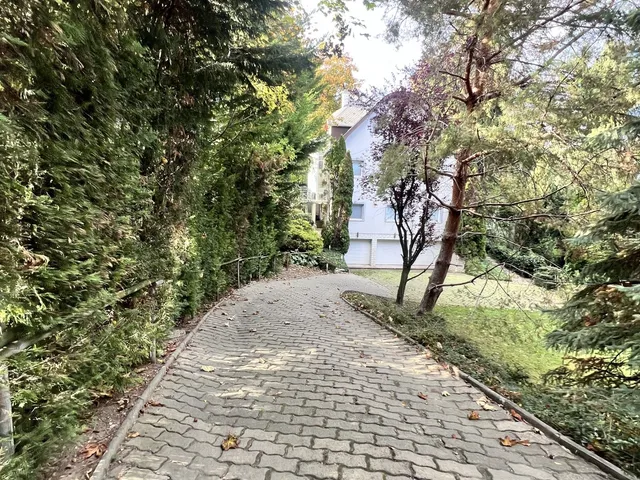 Kiadó lakás Budapest XII. kerület, Zalai út 180 nm