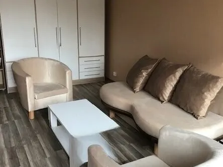 Kiadó lakás Budapest XI. kerület, Neszmélyi út 55 nm