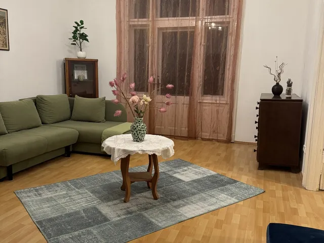 Kiadó lakás Budapest VI. kerület 68 nm