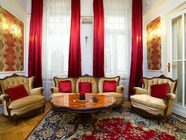 Eladó lakás Budapest V. kerület, Vértanúk tere 63 nm