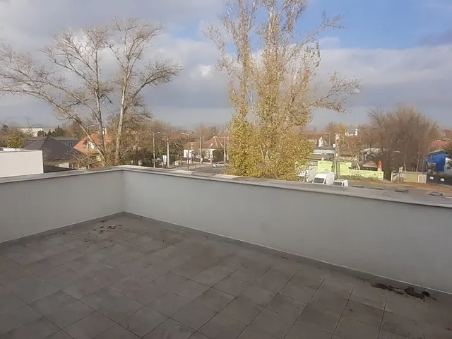 Eladó lakás Budapest XV. kerület, Rákospalota, Szántóföld utca 160 nm