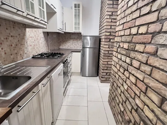 Kiadó lakás Budapest VI. kerület 90 nm