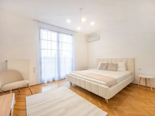 Kiadó lakás Budapest II. kerület, Selyemakác utca 110 nm