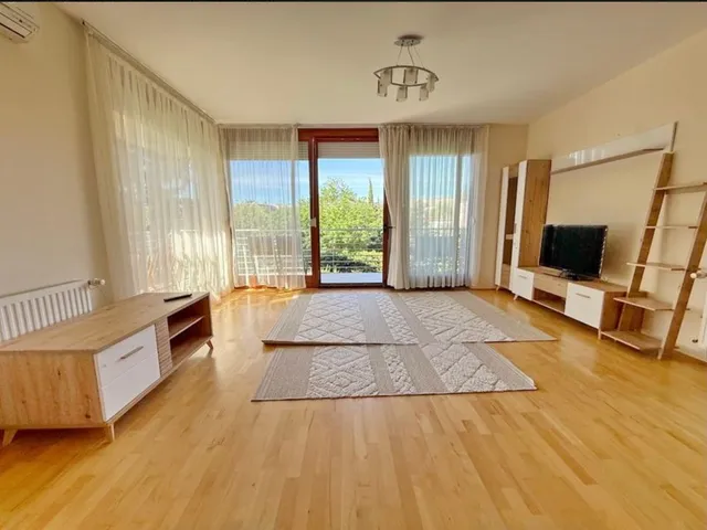 Kiadó lakás Budapest XI. kerület 124 nm