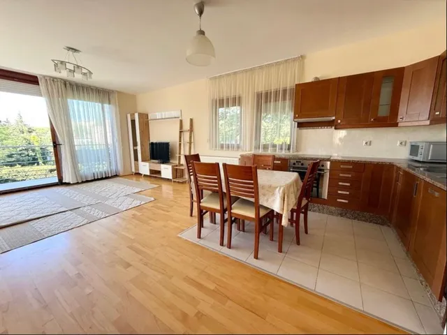 Kiadó lakás Budapest XI. kerület, Beregszász út 124 nm