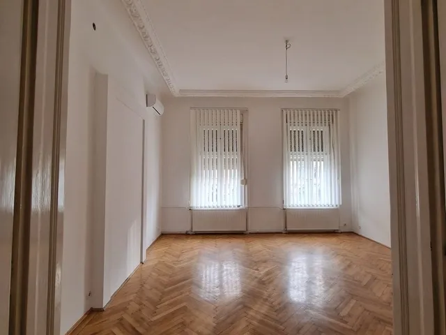 Kiadó lakás Budapest VI. kerület, Teréz körút 131 nm