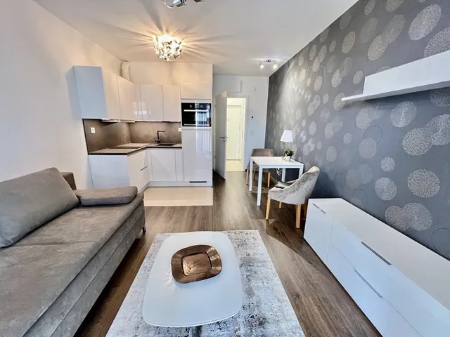 Kiadó lakás Budapest III. kerület, Bogdáni út 30 nm