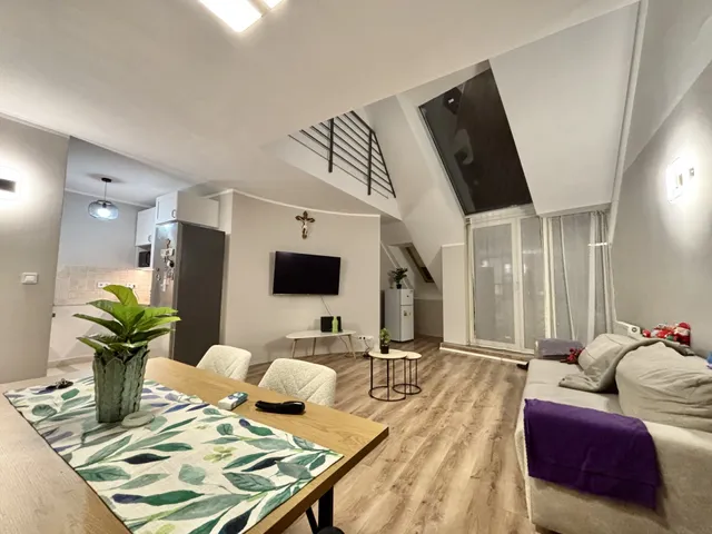 Kiadó lakás Budapest IX. kerület, Ipar utca 114 nm