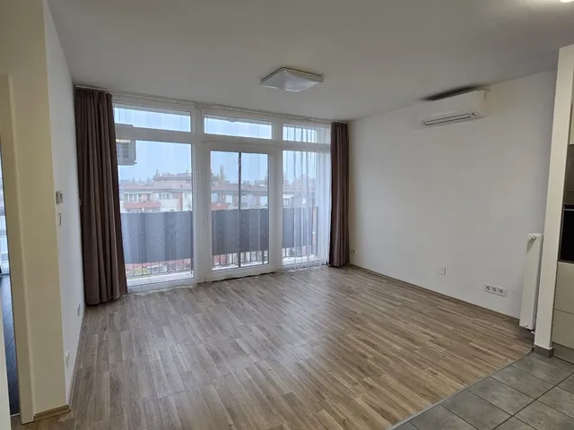 Kiadó lakás Budapest XIII. kerület, Szegedi út 46 nm