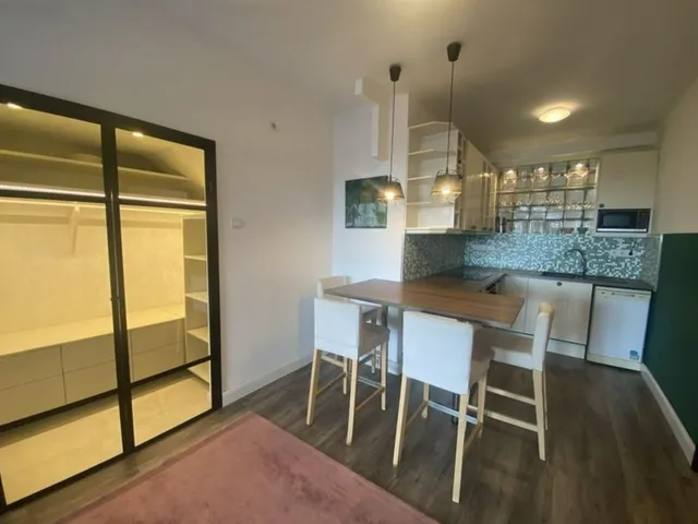 Kiadó lakás Budapest I. kerület, Attila út 55 nm