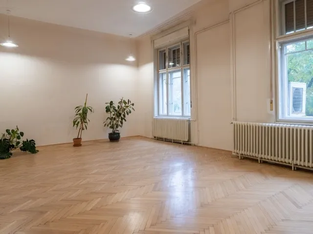 Kiadó lakás Budapest XI. kerület 166 nm