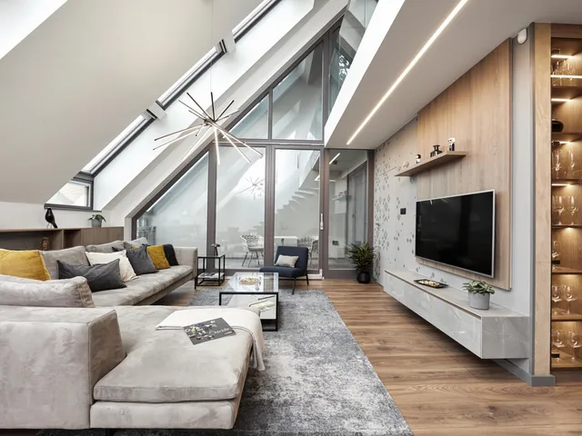 Kiadó lakás Budapest VI. kerület, Zichy Jenő utca 140 nm