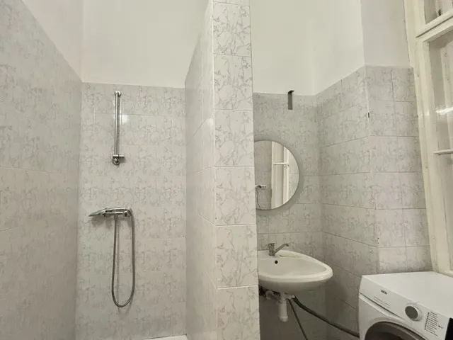 Kiadó lakás Budapest V. kerület, Veres Pálné utca 110 nm