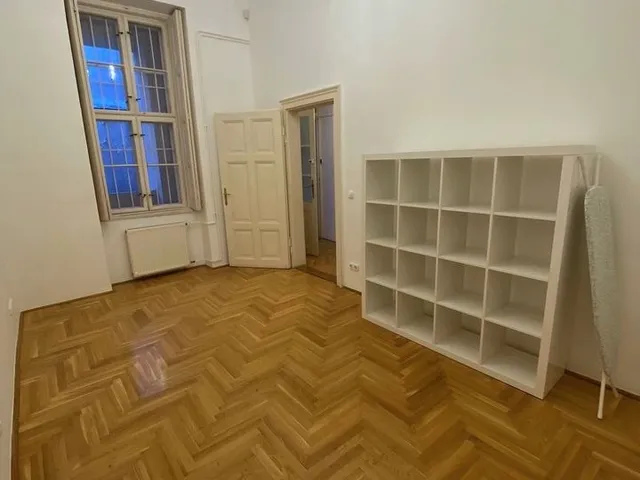 Kiadó lakás Budapest V. kerület, Reáltanoda utca 63 nm