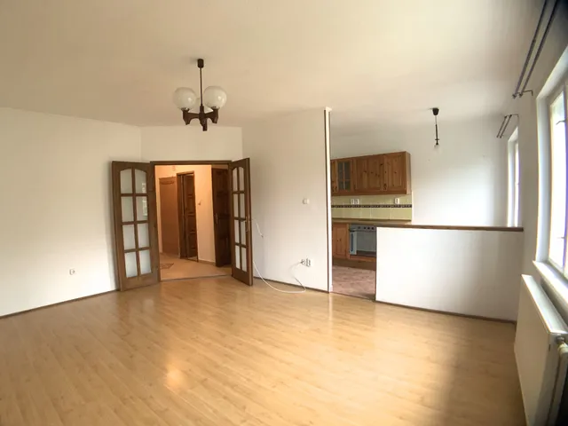 Kiadó lakás Budapest II. kerület, Nyúl utca 55 nm