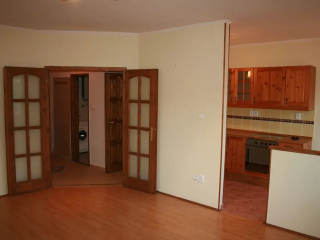 Kiadó lakás Budapest II. kerület, Nyúl utca 55 nm