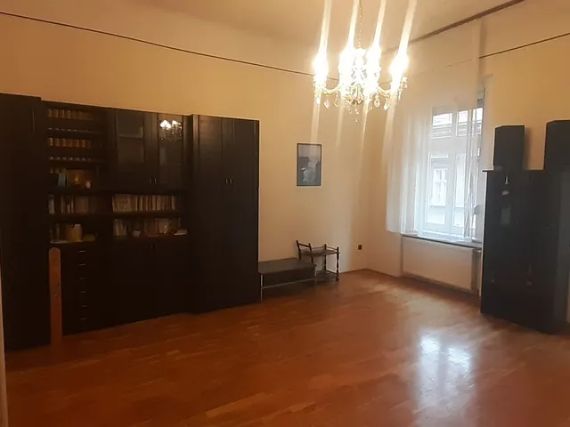 Kiadó lakás Budapest VI. kerület 85 nm