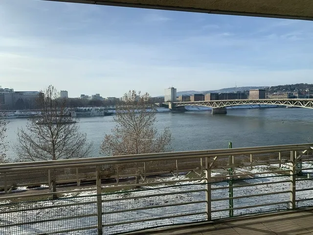 Kiadó lakás Budapest IX. kerület, Lechner Ödön fasor 78 nm