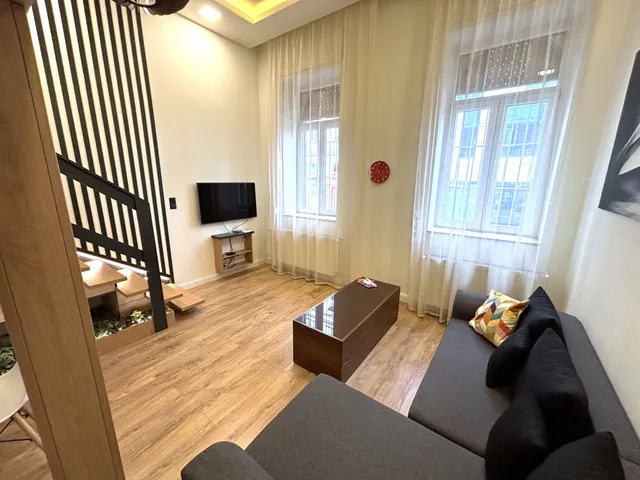 Kiadó lakás Budapest VI. kerület 65 nm