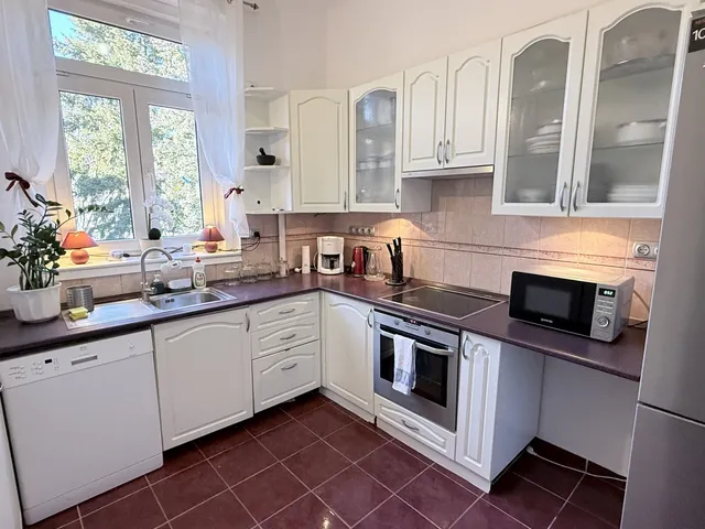 Kiadó lakás Budapest XII. kerület, Böszörményi út 80 nm