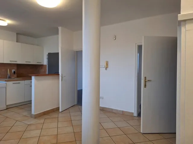 Kiadó lakás Budapest III. kerület, Óbuda, Árpád fejedelem útja 73 nm