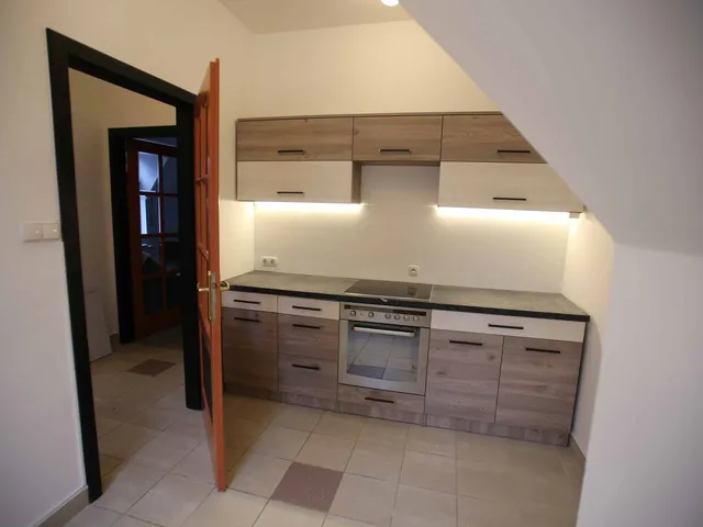 Kiadó lakás Budapest II. kerület, Hűvösvölgy, Heinrich István utca 85 nm