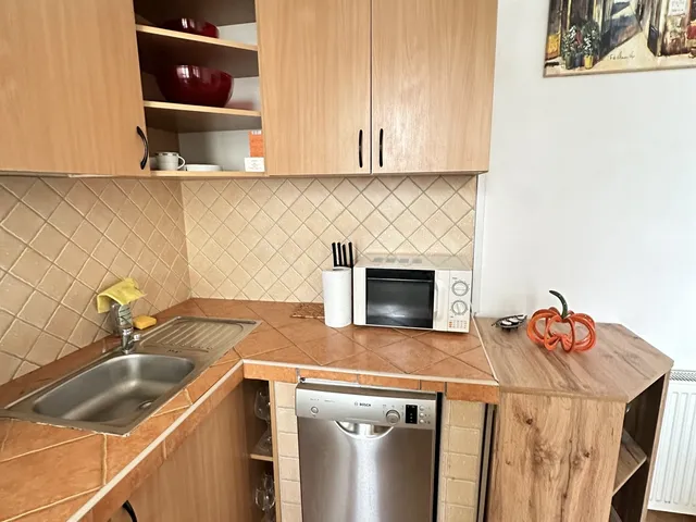 Kiadó lakás Budapest VI. kerület, Paulay Ede utca 49 nm