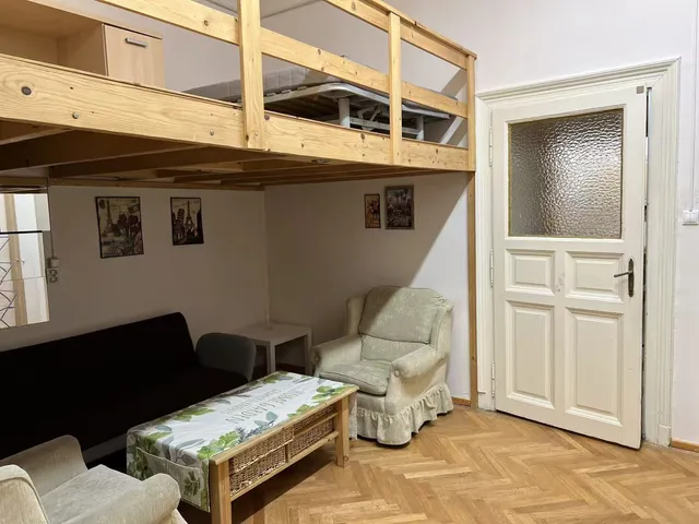 Kiadó lakás Budapest VII. kerület, Almássy utca 42 nm