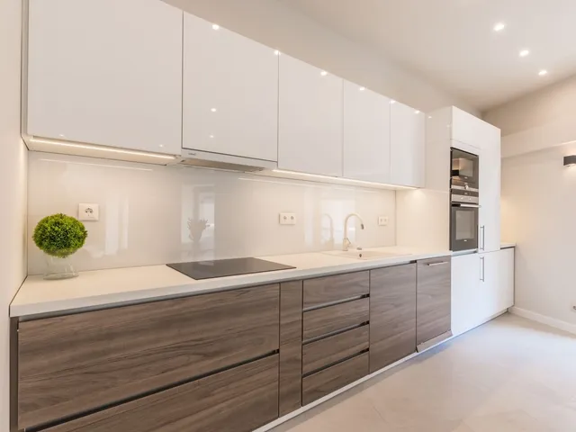 Kiadó lakás Budapest V. kerület 141 nm