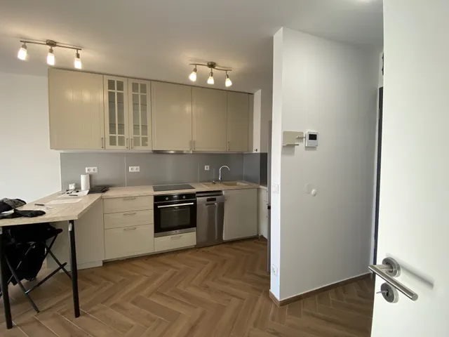 Kiadó lakás Budapest IX. kerület, Lónyay utca 50 nm