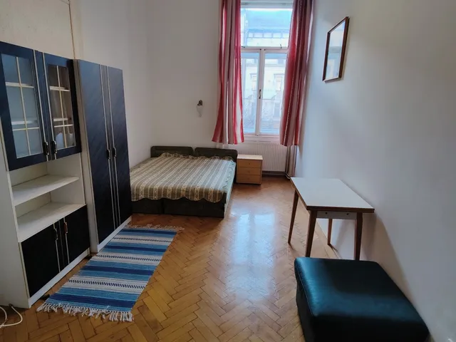 Kiadó lakás Budapest VIII. kerület, József körút 54 nm