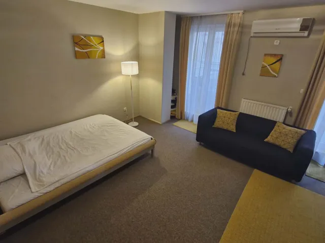 Kiadó lakás Budapest V. kerület, Vadász utca 38 nm