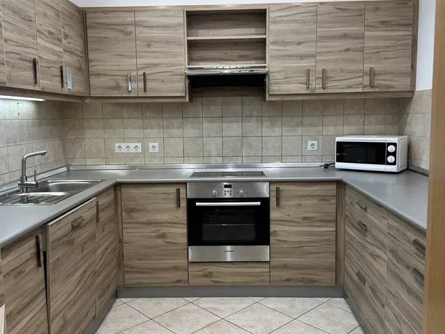 Kiadó lakás Budapest IX. kerület, Lechner Ödön fasor 116 nm