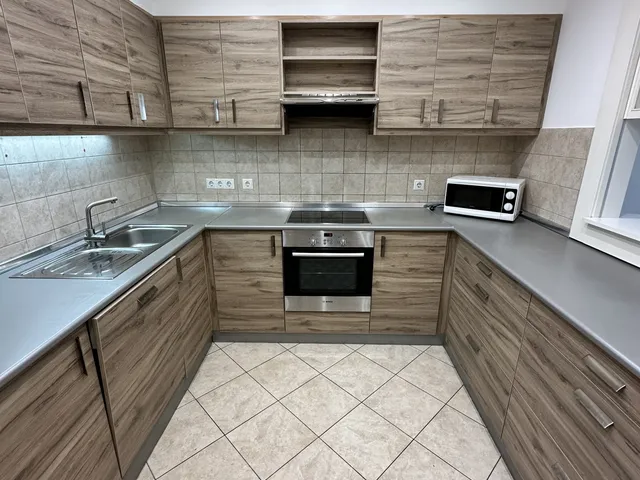 Kiadó lakás Budapest IX. kerület, Lechner Ödön fasor 116 nm