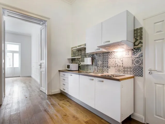 Kiadó lakás Budapest VI. kerület, Nagymező utca 78 nm