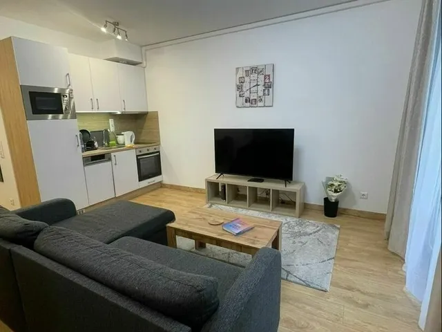 Kiadó lakás Budapest VIII. kerület, Corvin sétány 35 nm