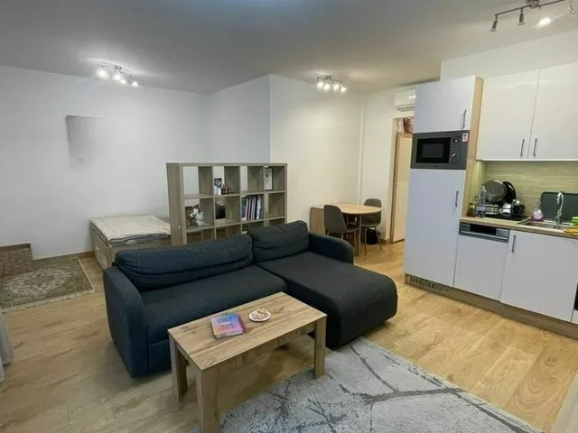 Kiadó lakás Budapest VIII. kerület, Corvin sétány 35 nm