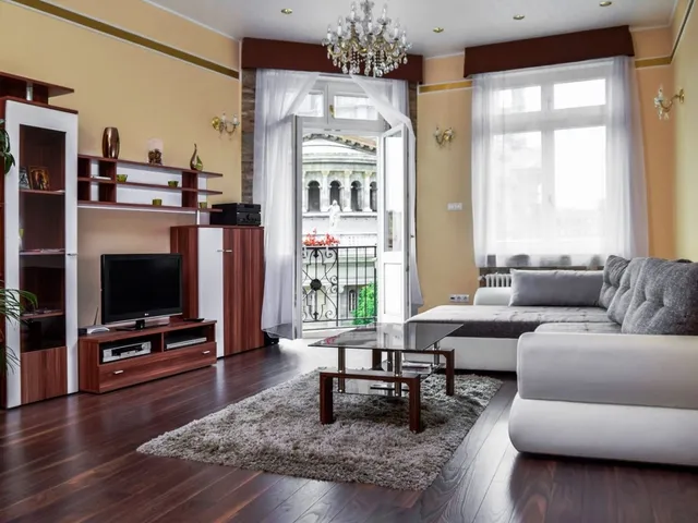 Kiadó lakás Budapest VI. kerület 93 nm