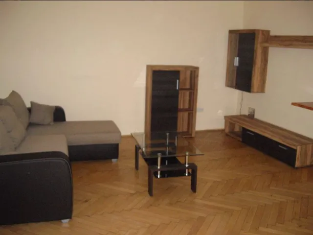 Kiadó lakás Budapest IX. kerület, Lónyay utca 72 nm