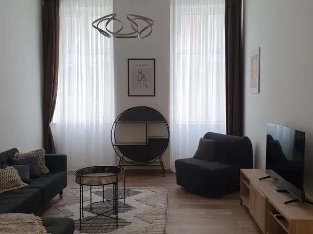 Kiadó lakás Budapest VIII. kerület, Práter utca 65 nm