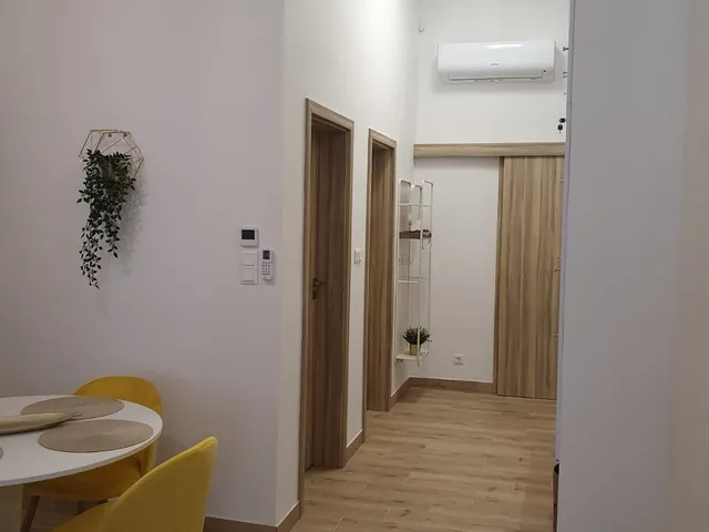 Kiadó lakás Budapest VIII. kerület, Práter utca 65 nm