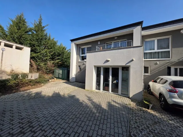 Kiadó lakás Budapest III. kerület, Ürömhegy, Iglice utca 107 nm